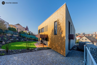 Trojúhelníkový dům s dřevěnou fasádou - Praha - hlavní vizualizace