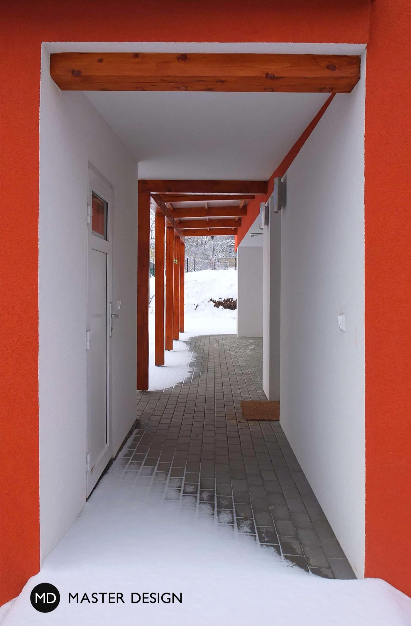 Red house with a sloping roof and covered parkplaceOstrava Pustkovec - visualisation3