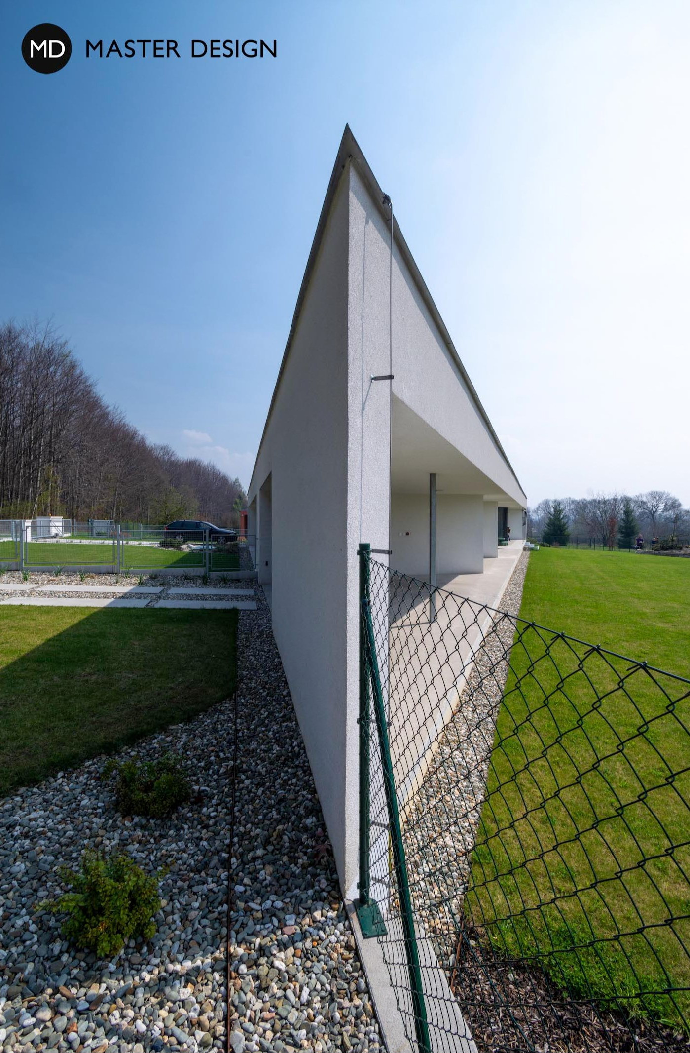 Bungalov s plochou střechou ve tvaru trojúhelníku s velkou zastřešenou terasouŠenov - vizualizace13 Bungalov s plochou střechou ve tvaru trojúhelníku s velkou zastřešenou terasouŠenov - vizualizace13