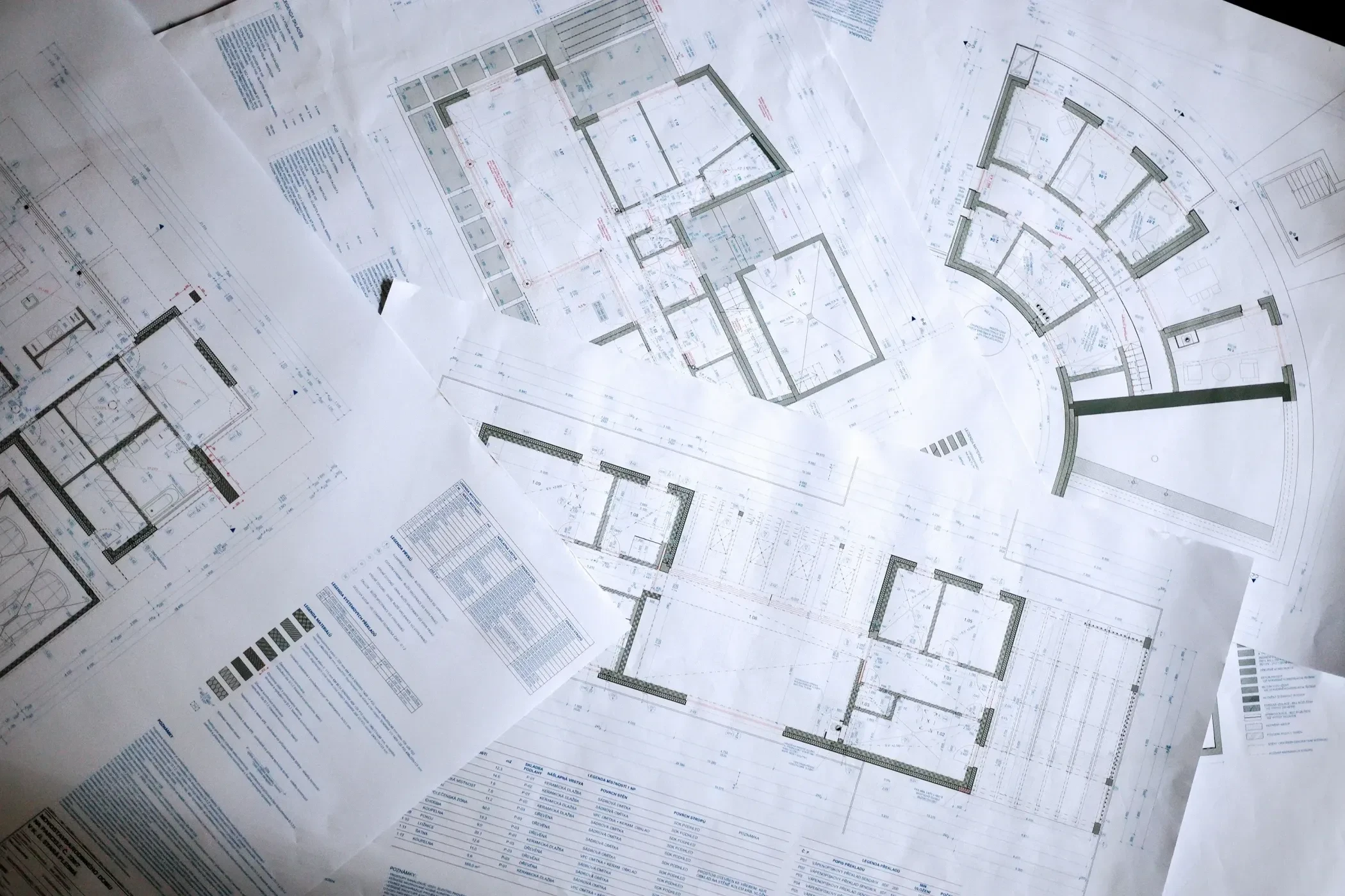 Skryté nástrahy pozemku: Co všechno odhalí architekt ještě před koupí?